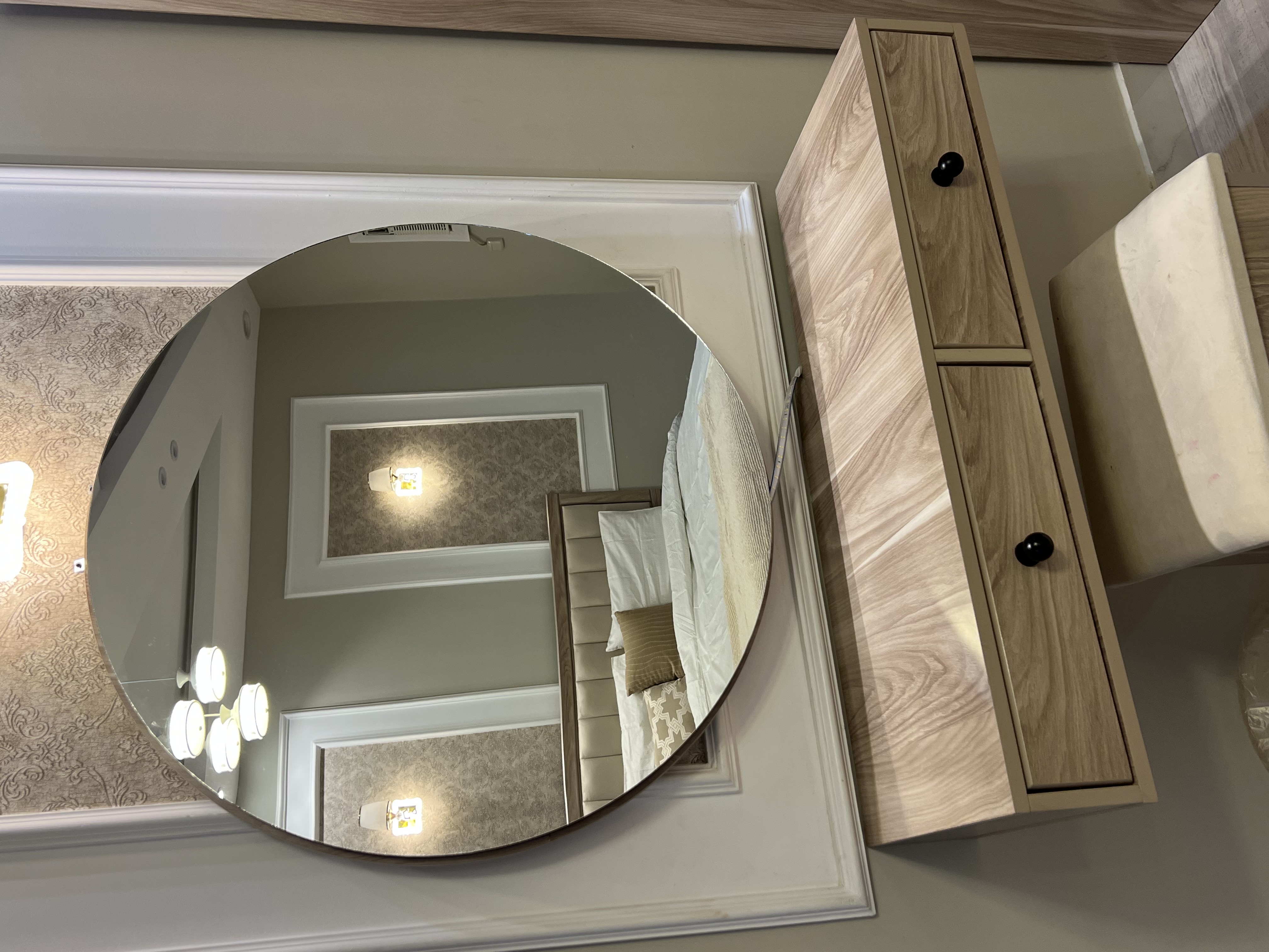 شقه غرفه وصاله بالبيعه