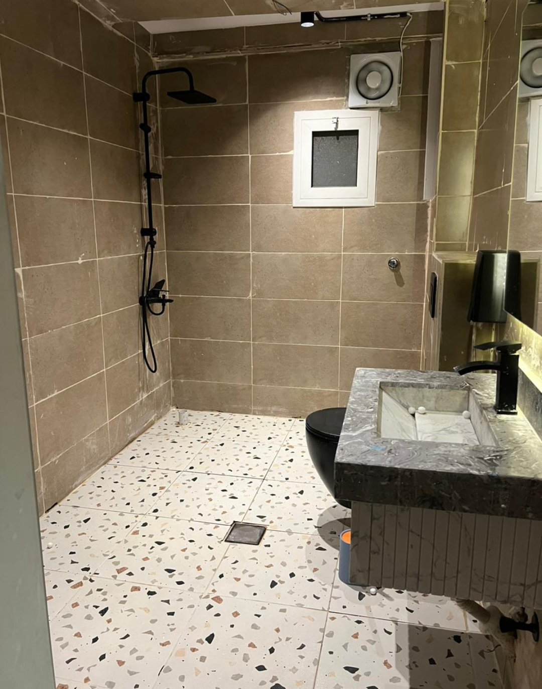 300 Practical Apartment self check-in