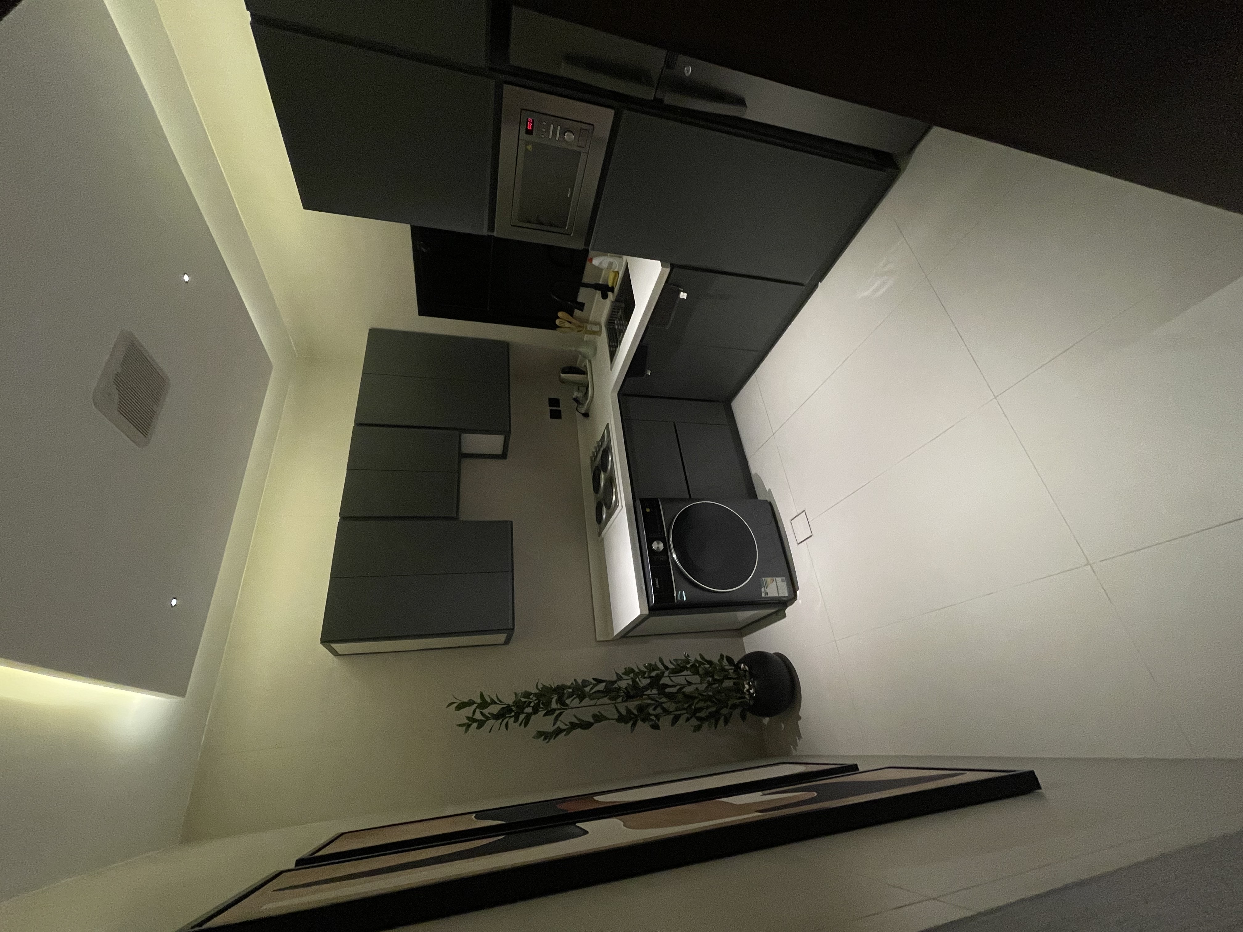 Alrawda Apartment 07 TV 75