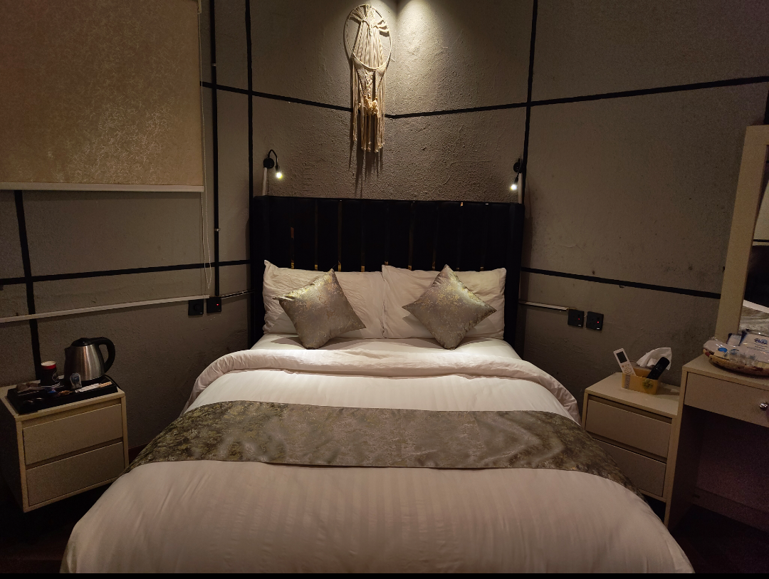 300 Practical Apartment self check-in