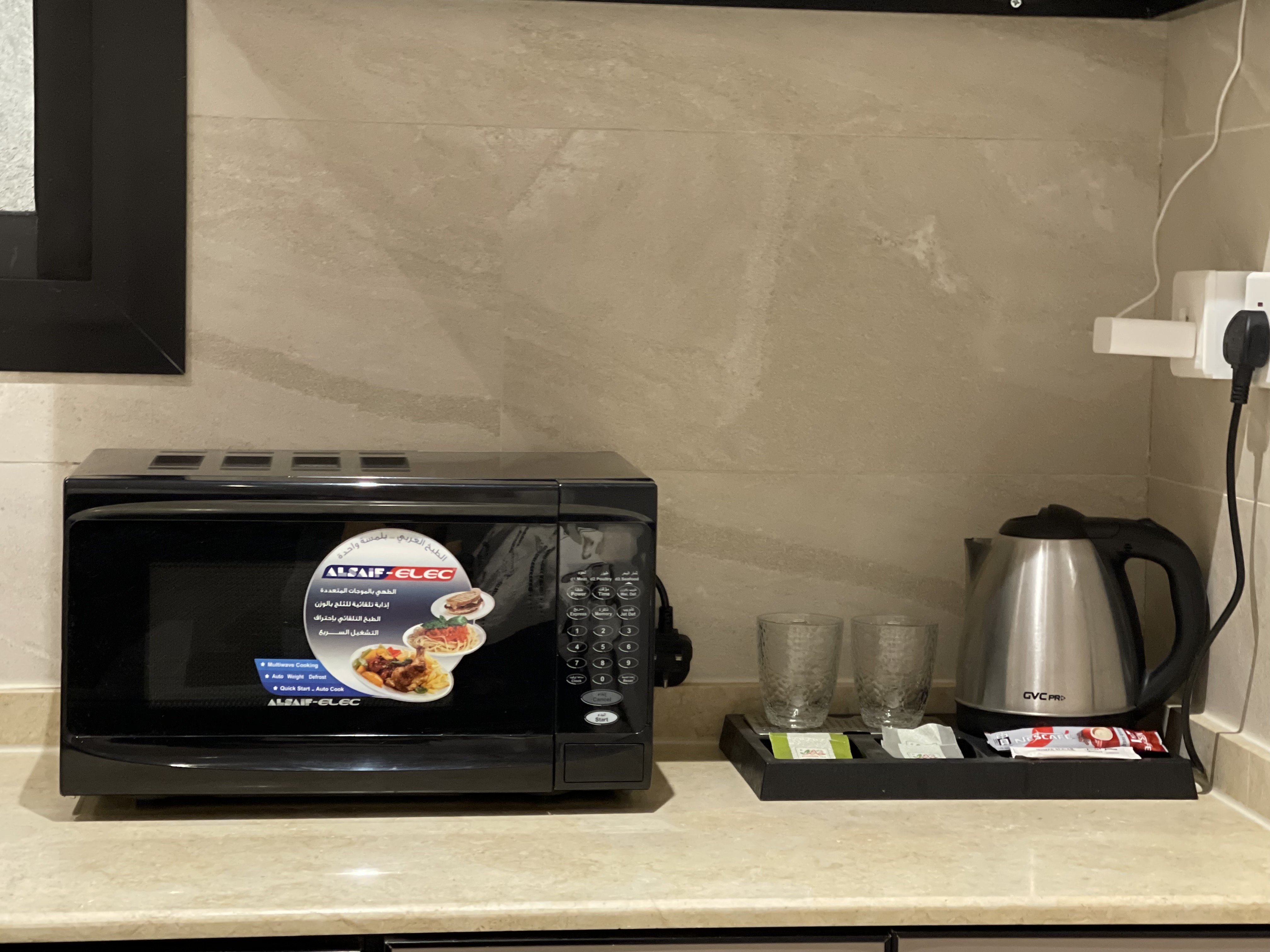 شقه من غرفه وصاله بتصميم فندقي انيق