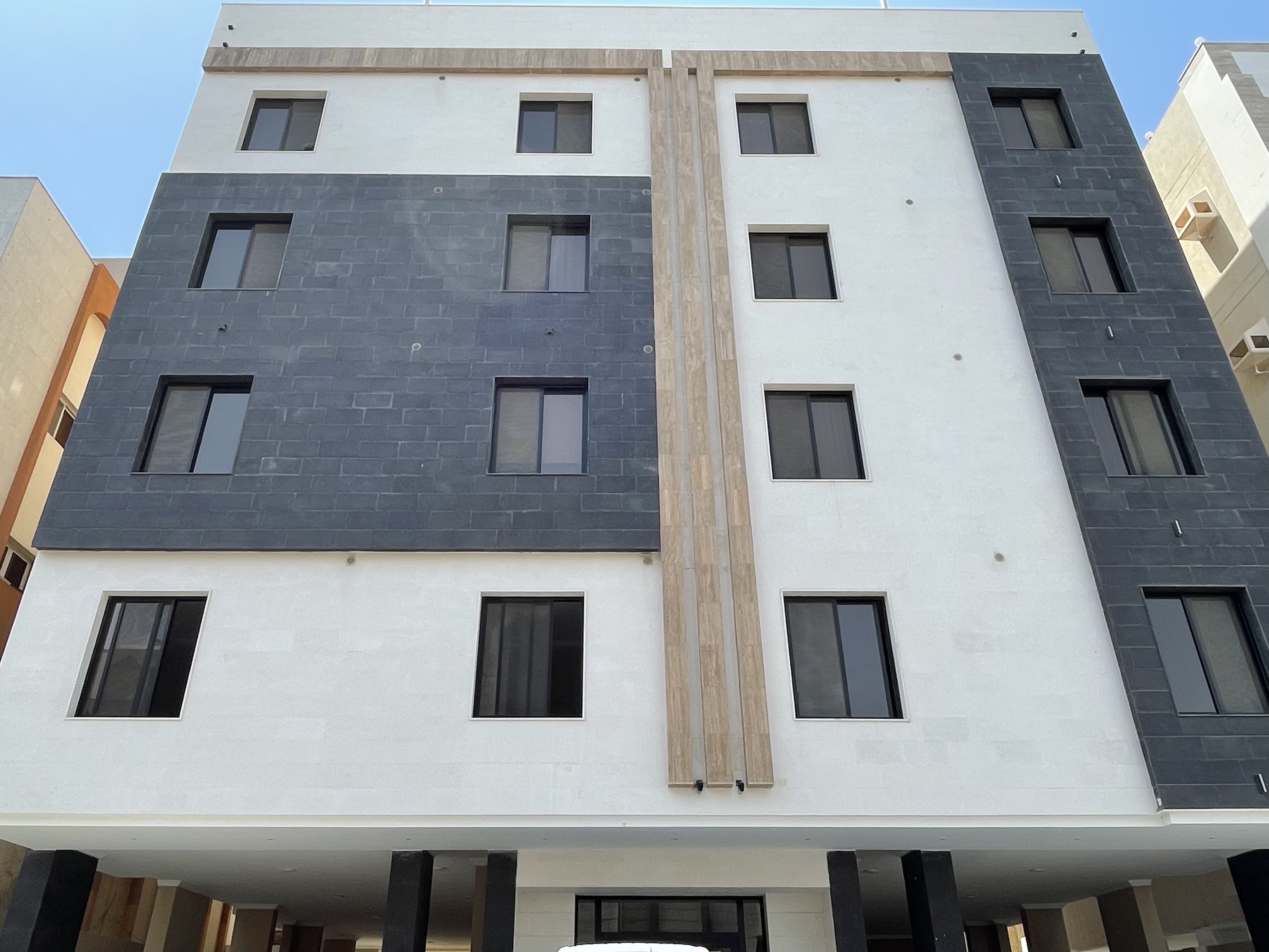 شقه من غرفه وصاله بتصميم فندقي انيق