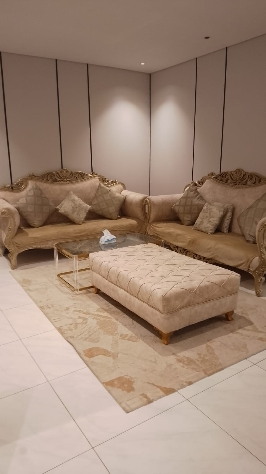 شقه فندقيه ثلاث غرف بحي شعبي