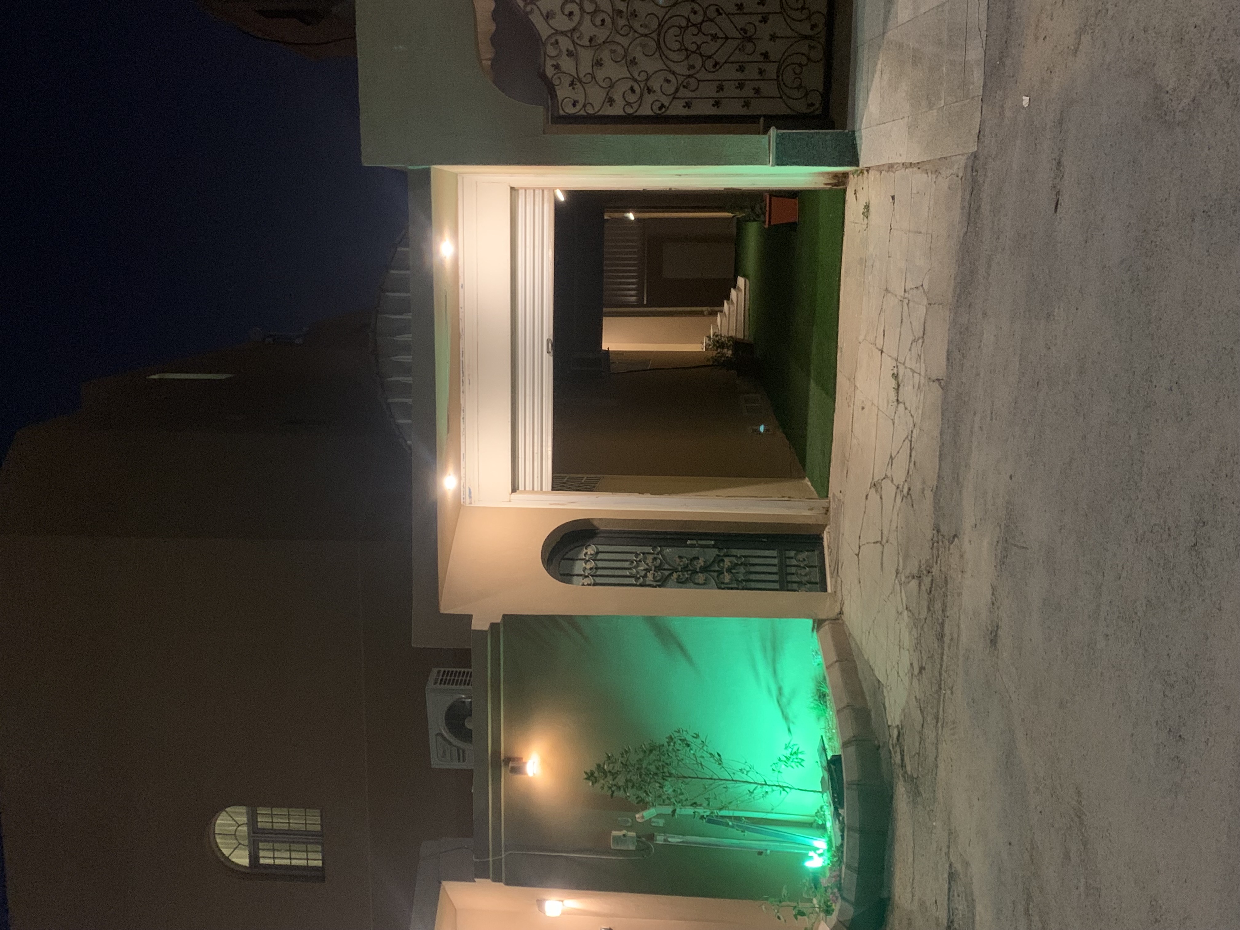 شقه مع مسبح خاص وحديقه حي المحمديه