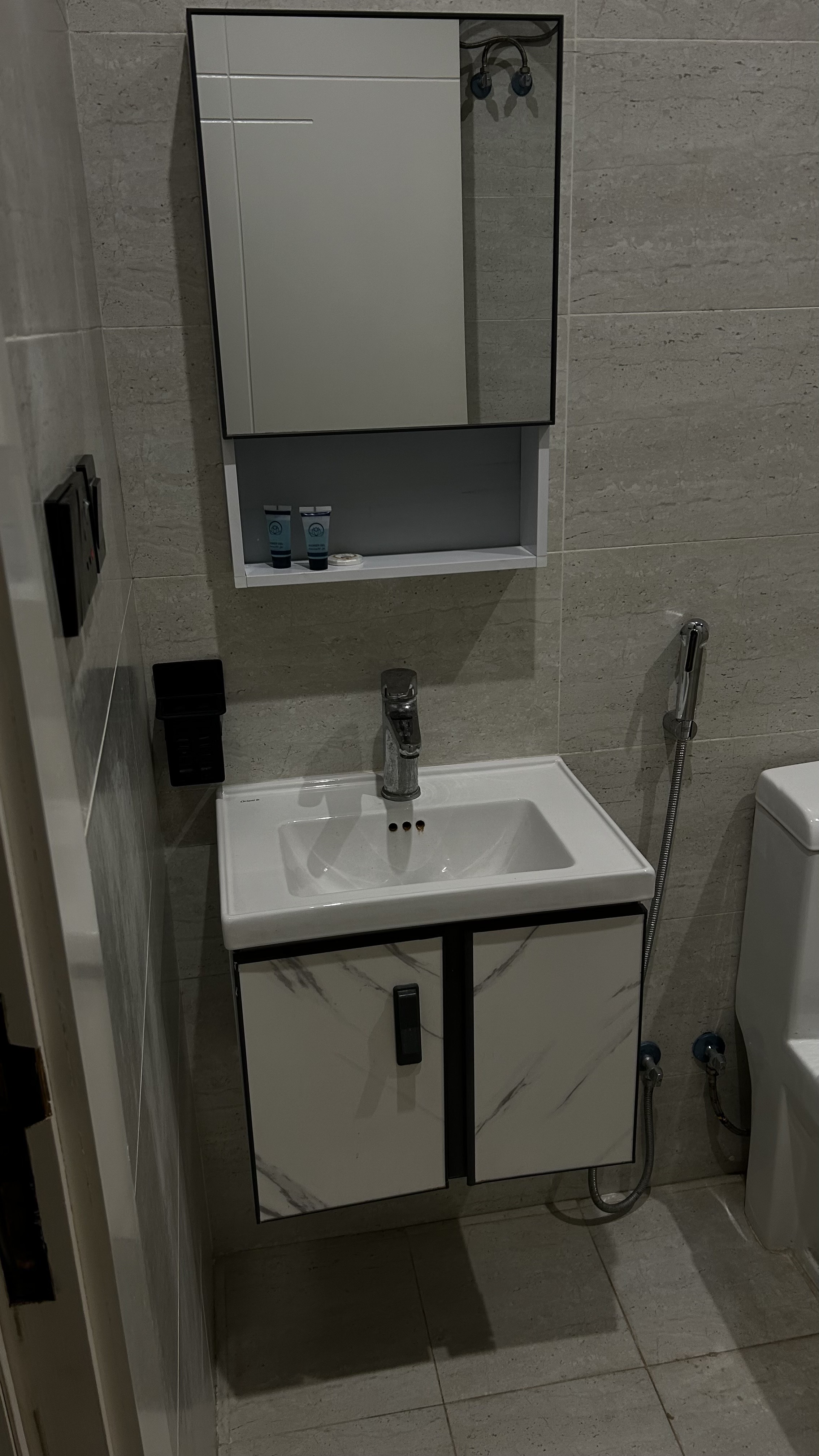 شقه بصاله انيقه وغرفه نوم