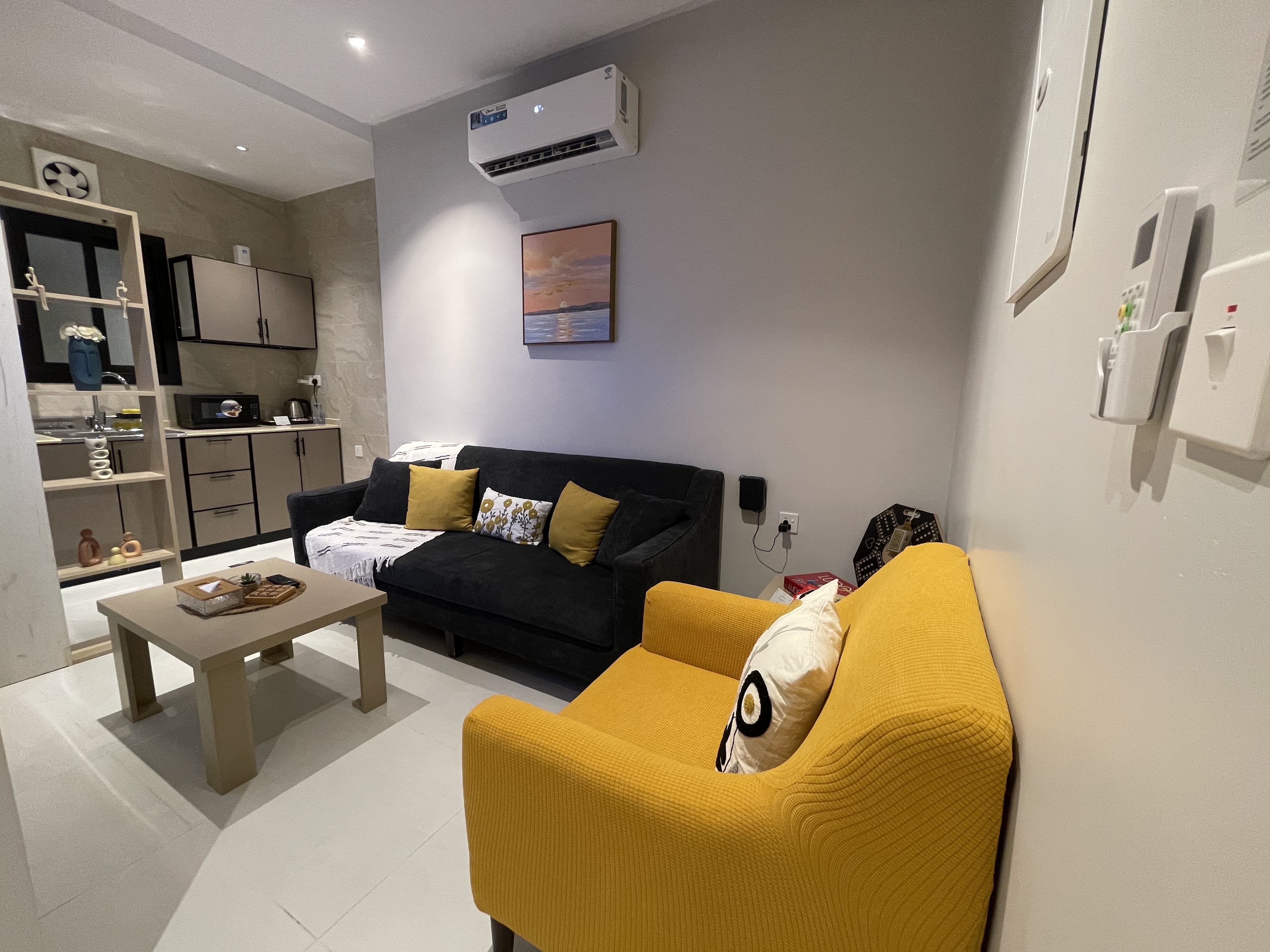 شقه من غرفه وصاله بتصميم فندقي انيق