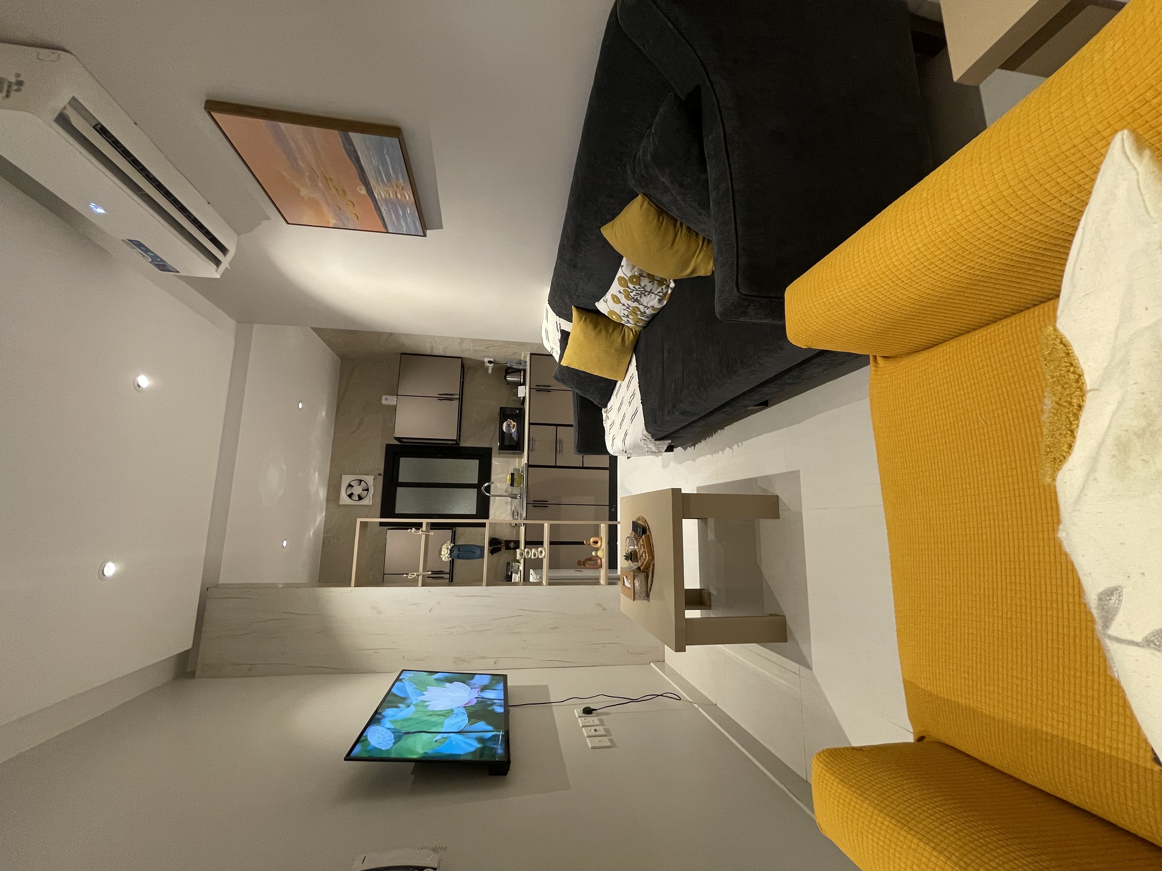 شقه من غرفه وصاله بتصميم فندقي انيق