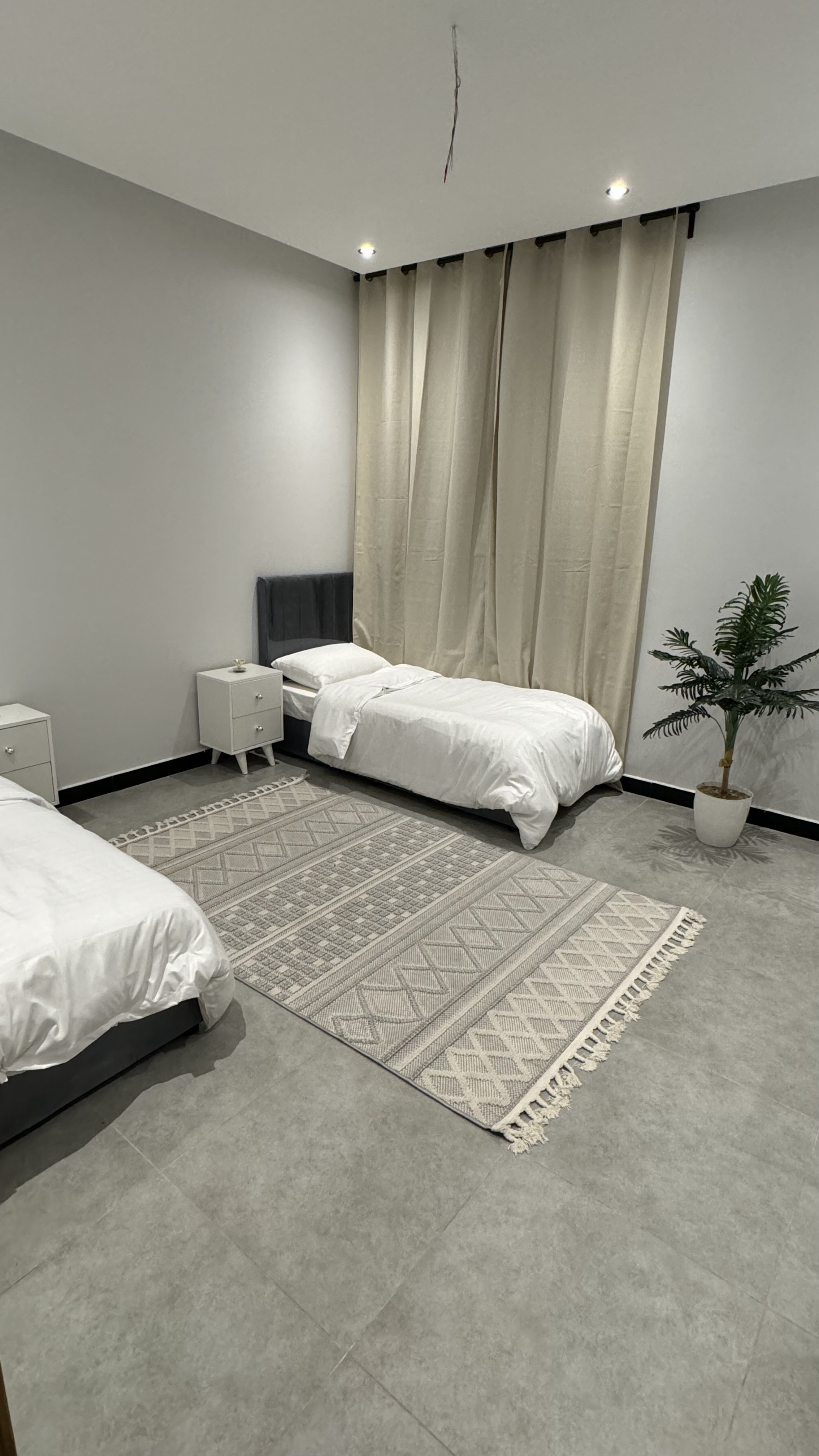 شقه بغرفتين نوم وصاله جلوس هادئه