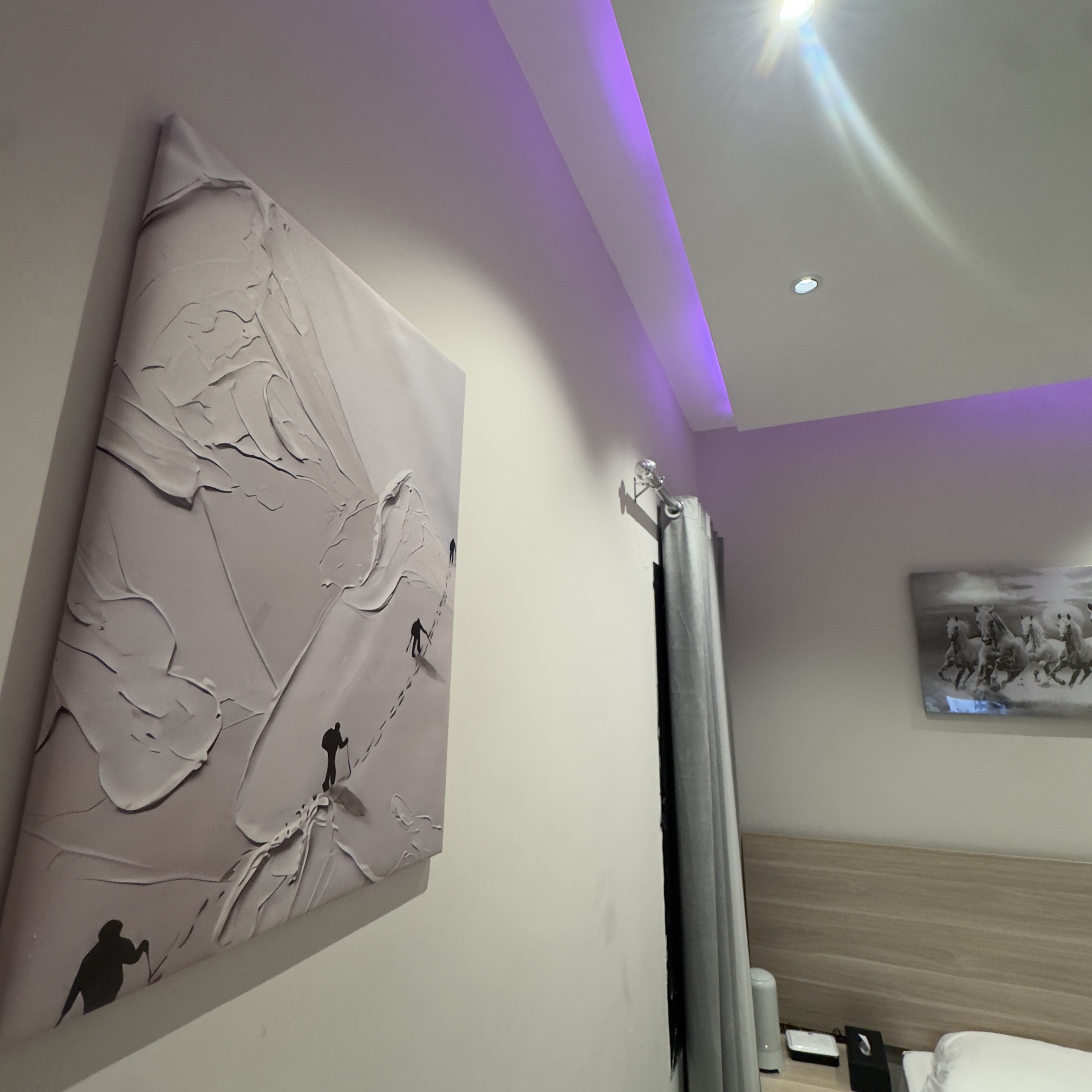 استديو الملاذ الامن