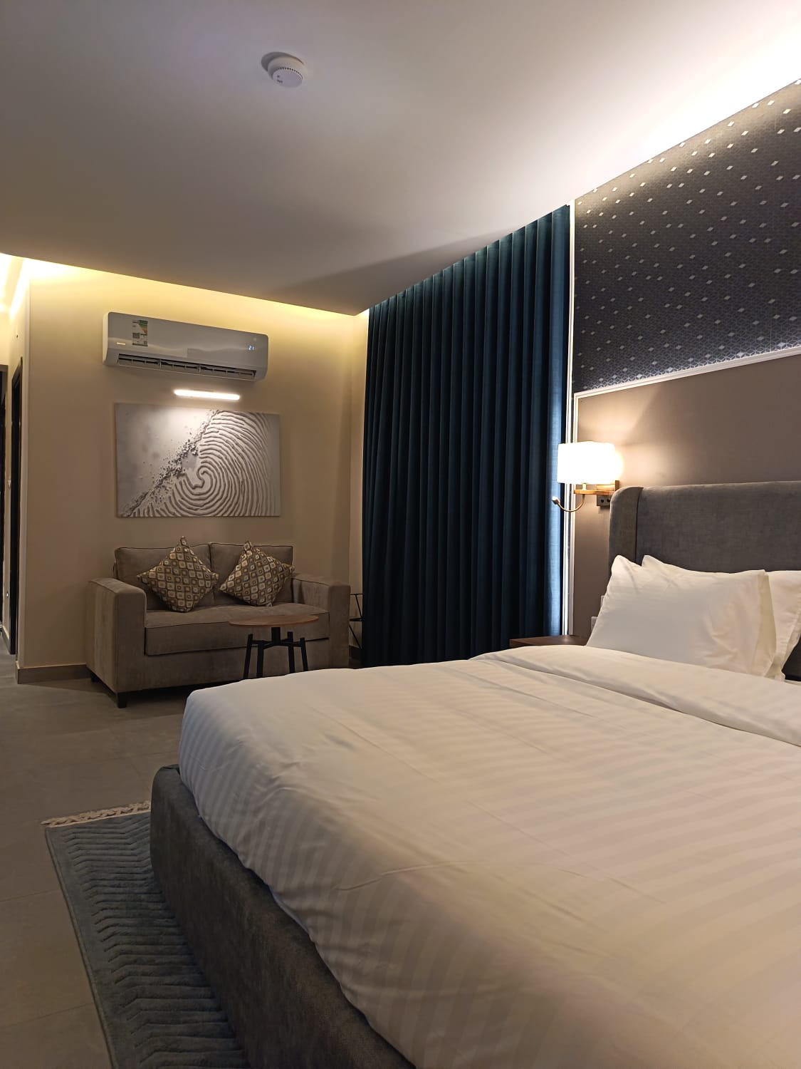 شقه مكونه من غرفه نوم -الحمدانيه