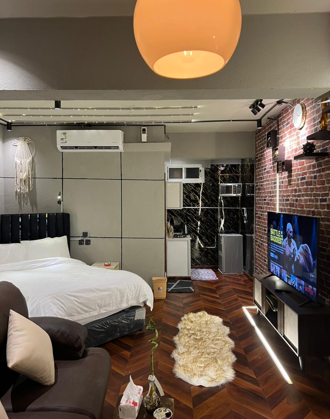 406 Practical Apartment self check-in