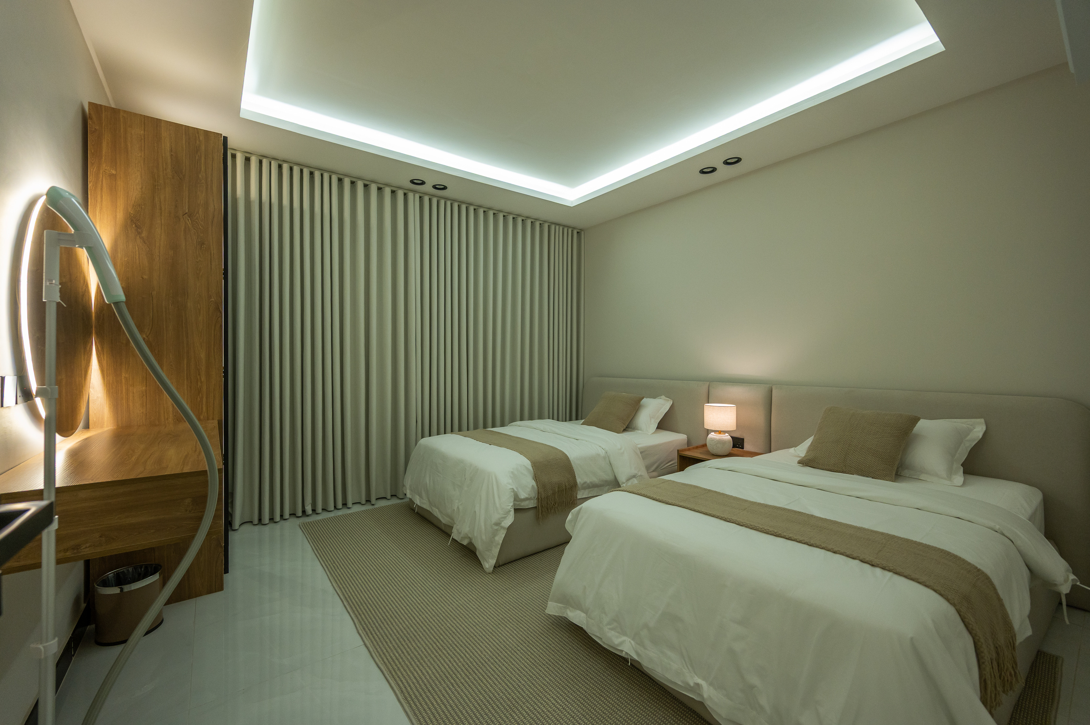 وحده في النزهه