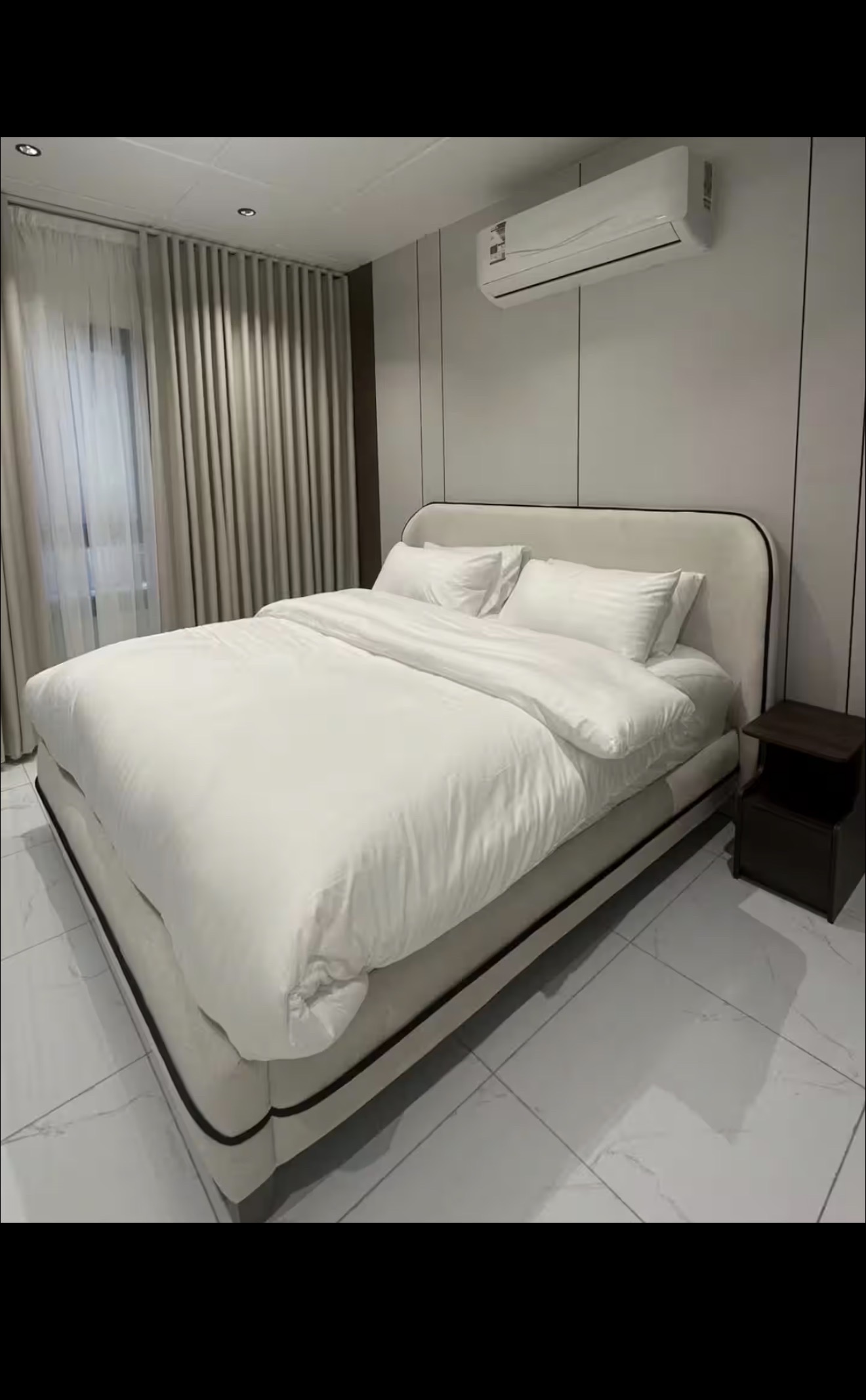 دخول ذاتي TV 75 inch صاله وغرفه نوم قرب المطار