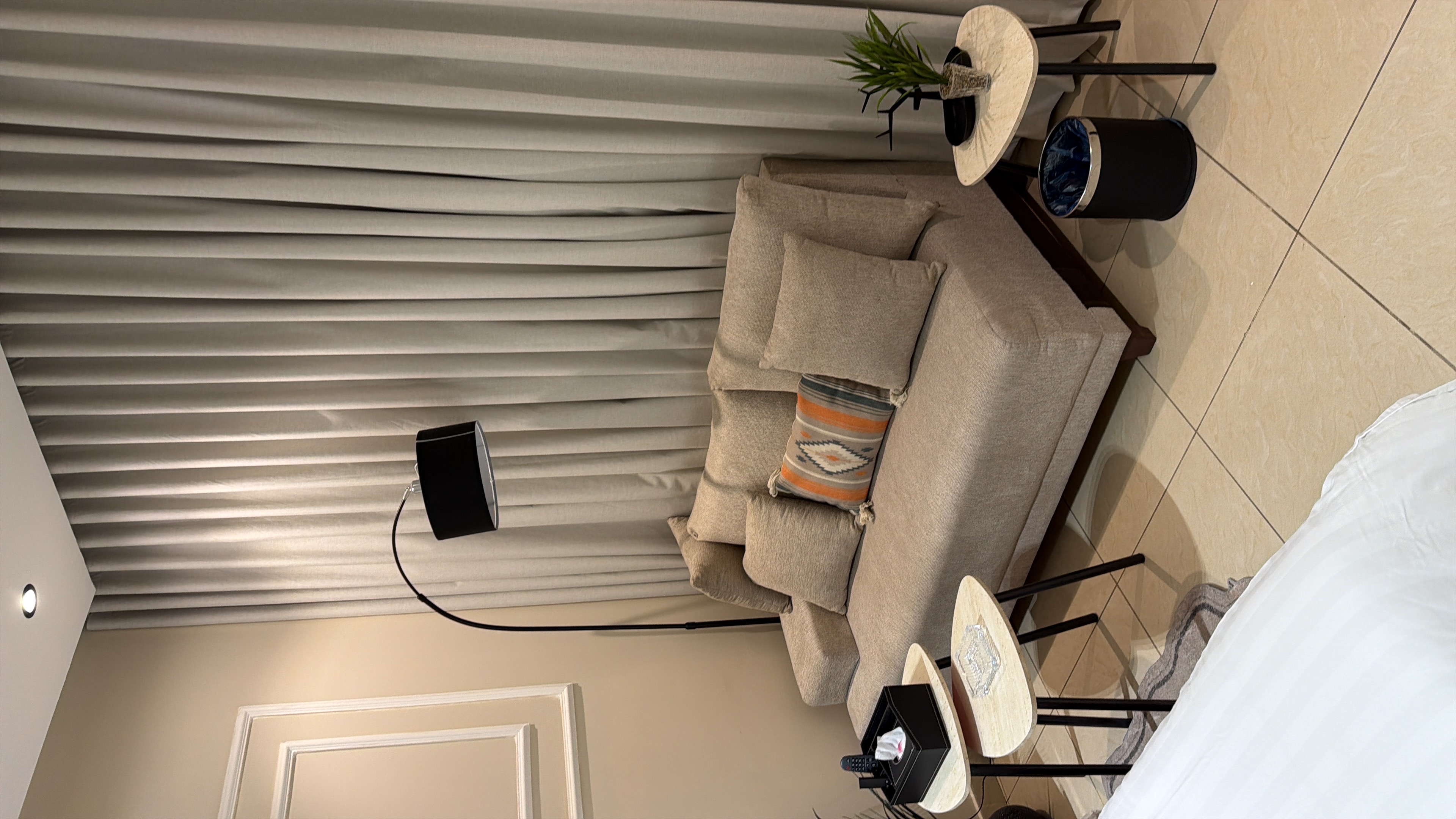 استديو الملقاء