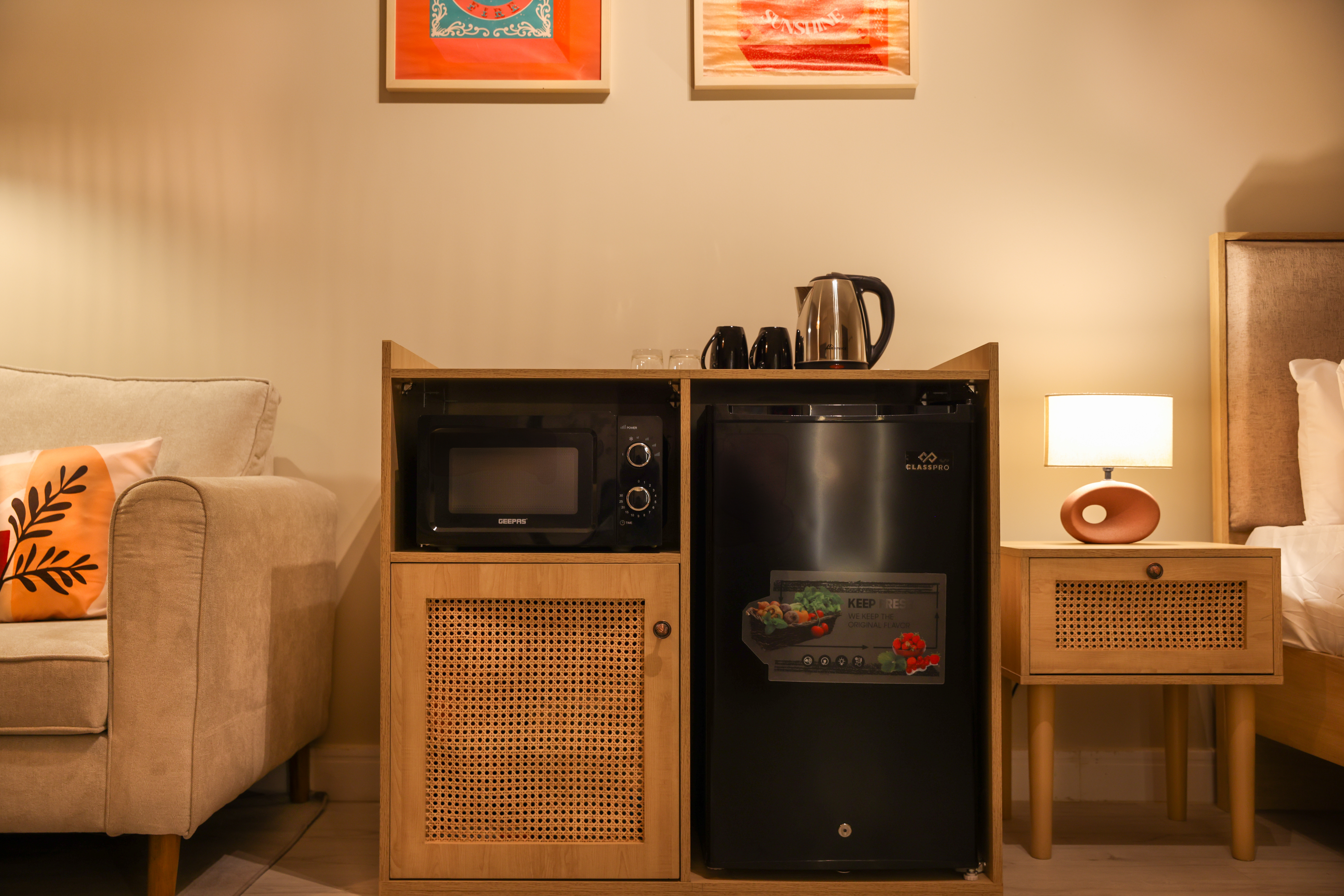 استوديو انيق مع Netflix – حي راق بالرياض