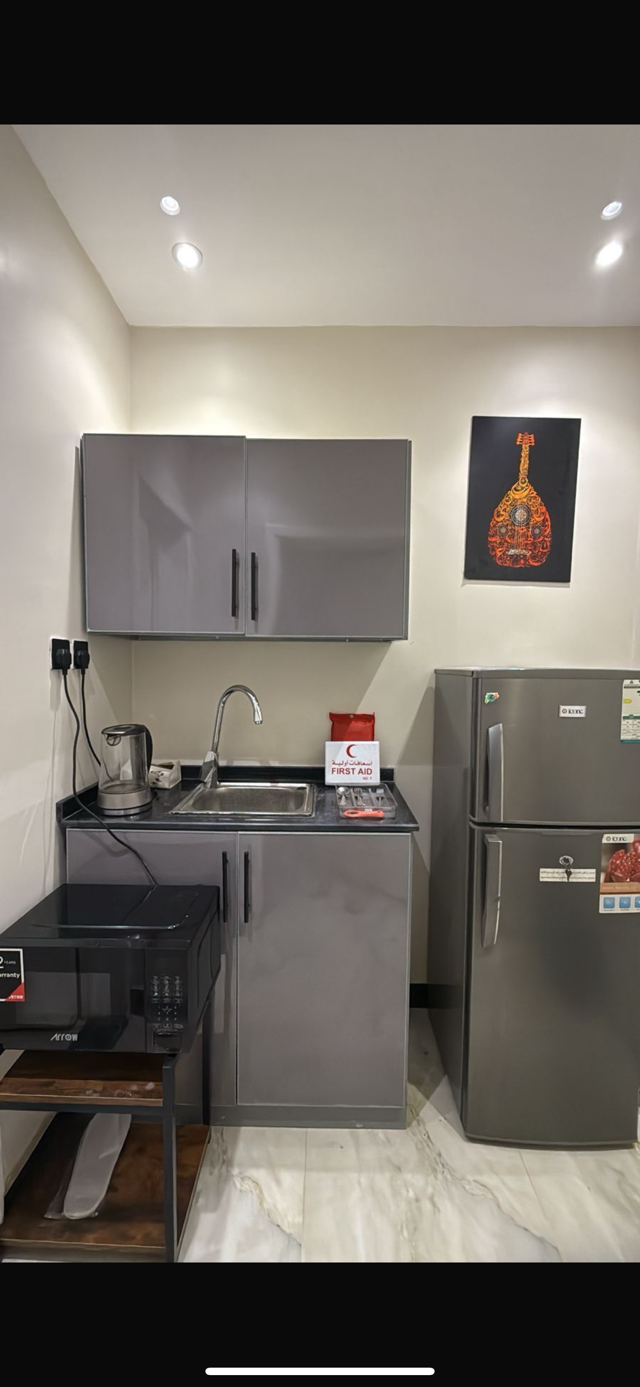 شقه بغرفه نوم وجلسه جانبيه