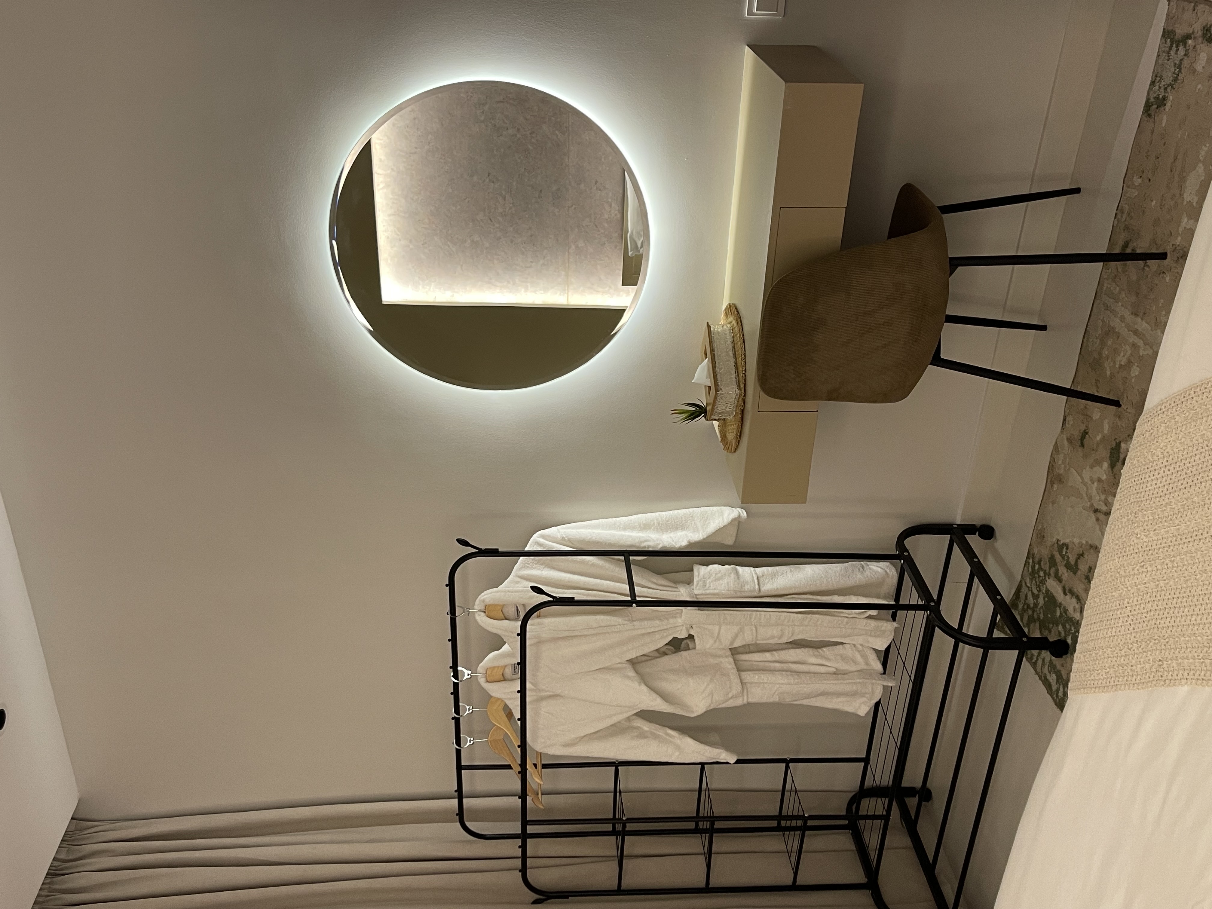 شقه من غرفه وصاله بتصميم فندقي انيق