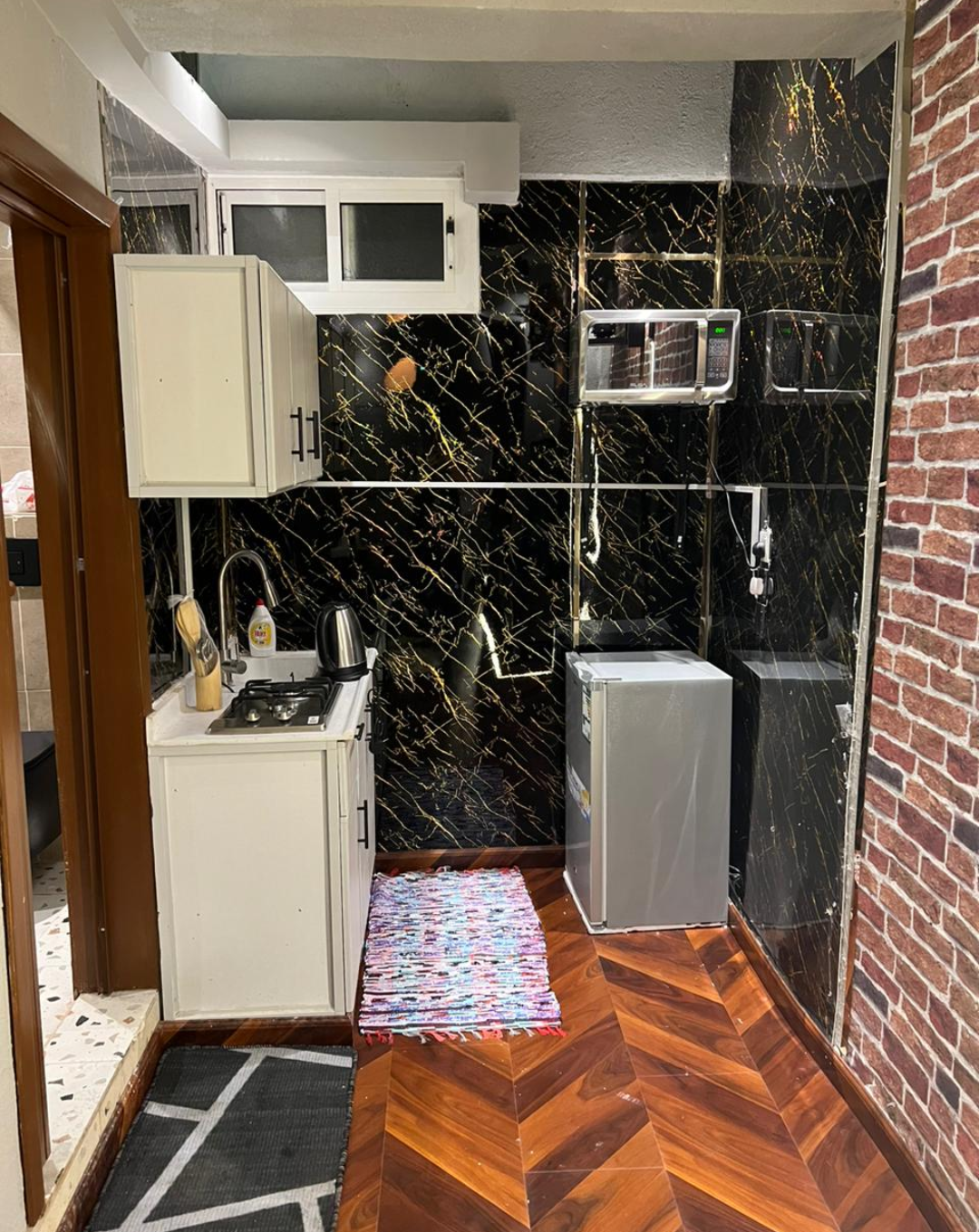 406 Practical Apartment self check-in