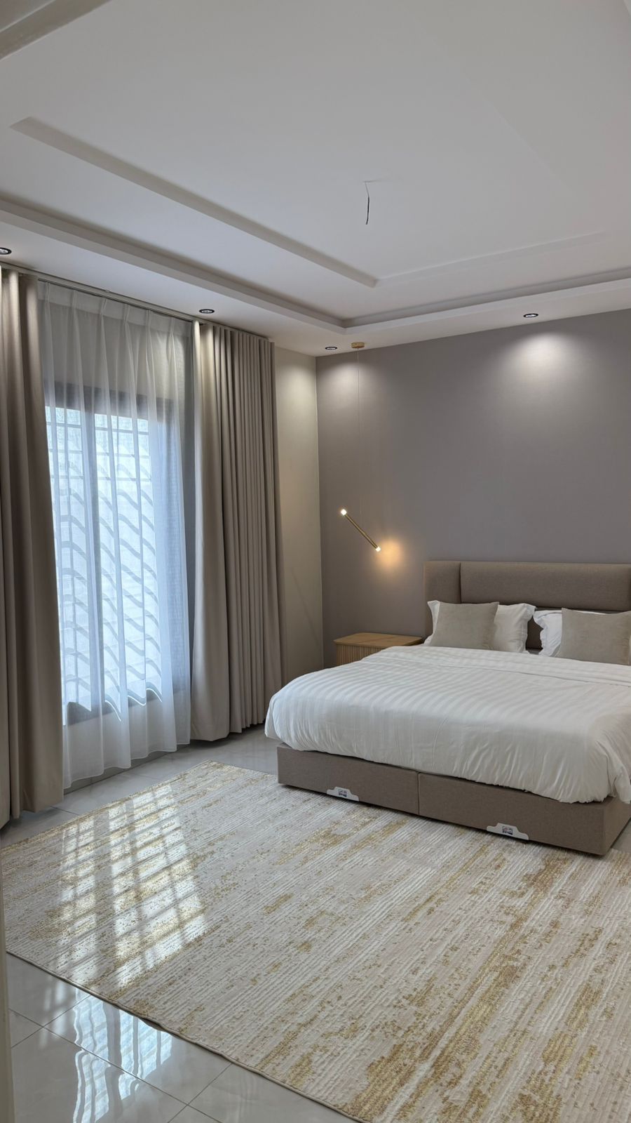 شقه فندقيه فاخره بالقرب من المطار