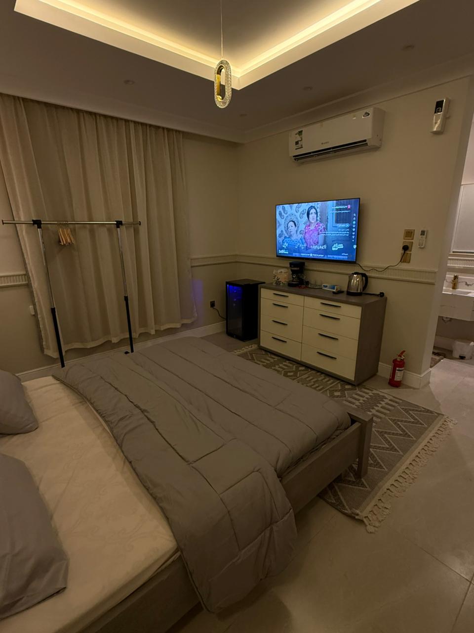 استديو عصري دخول ذاتي