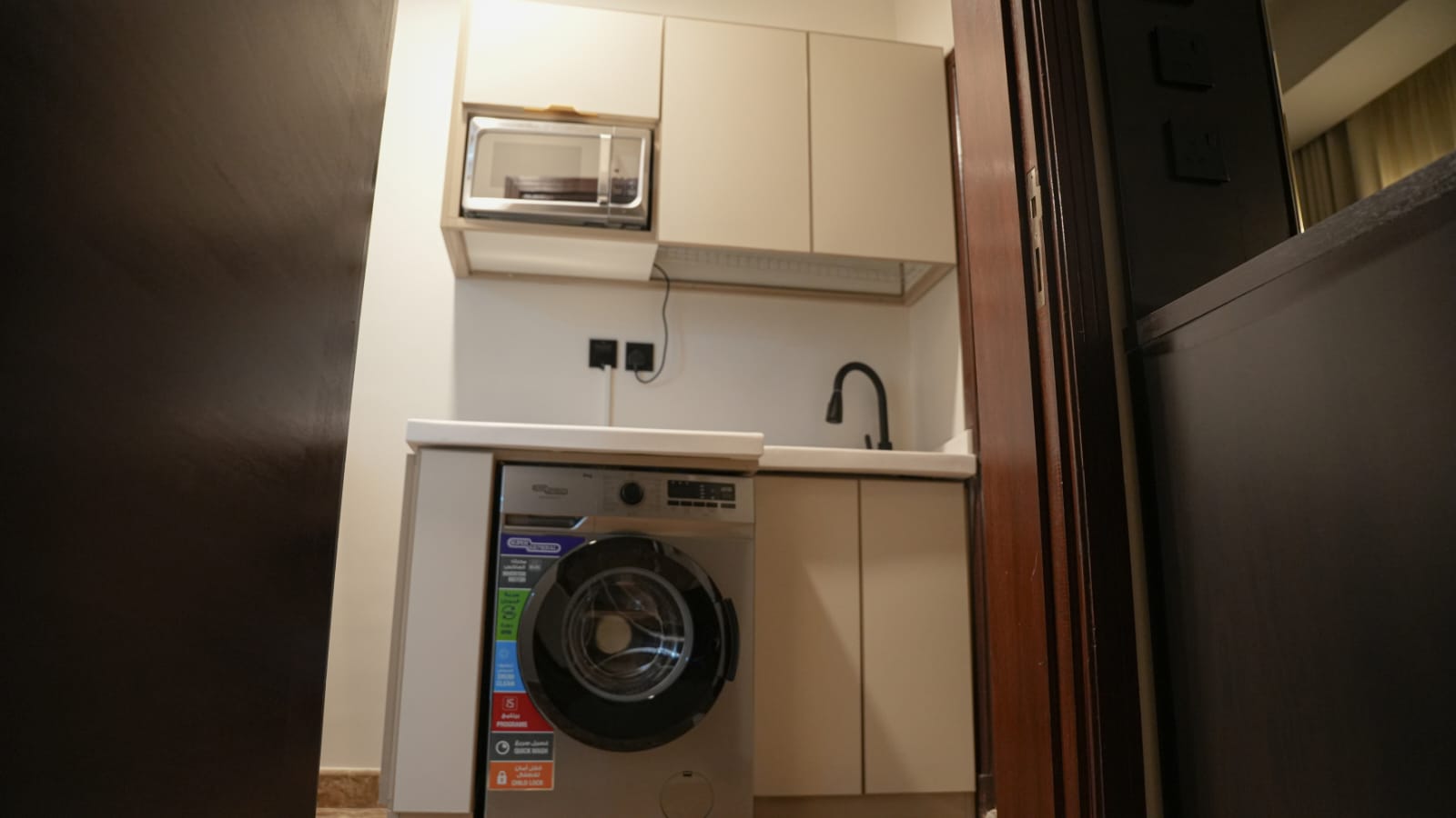 403-شقه فاخره بموقع مميز