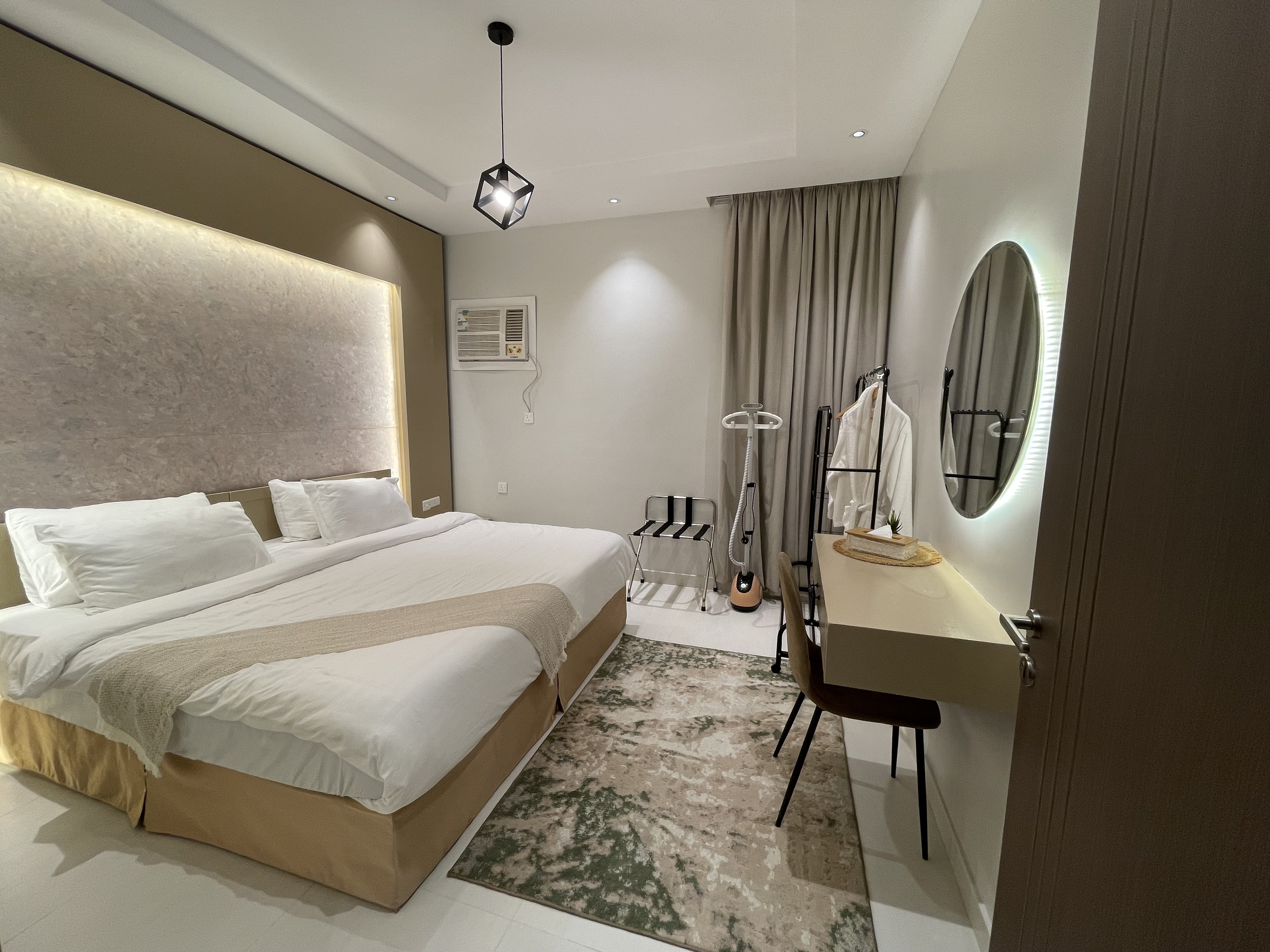 شقه من غرفه وصاله بتصميم فندقي انيق