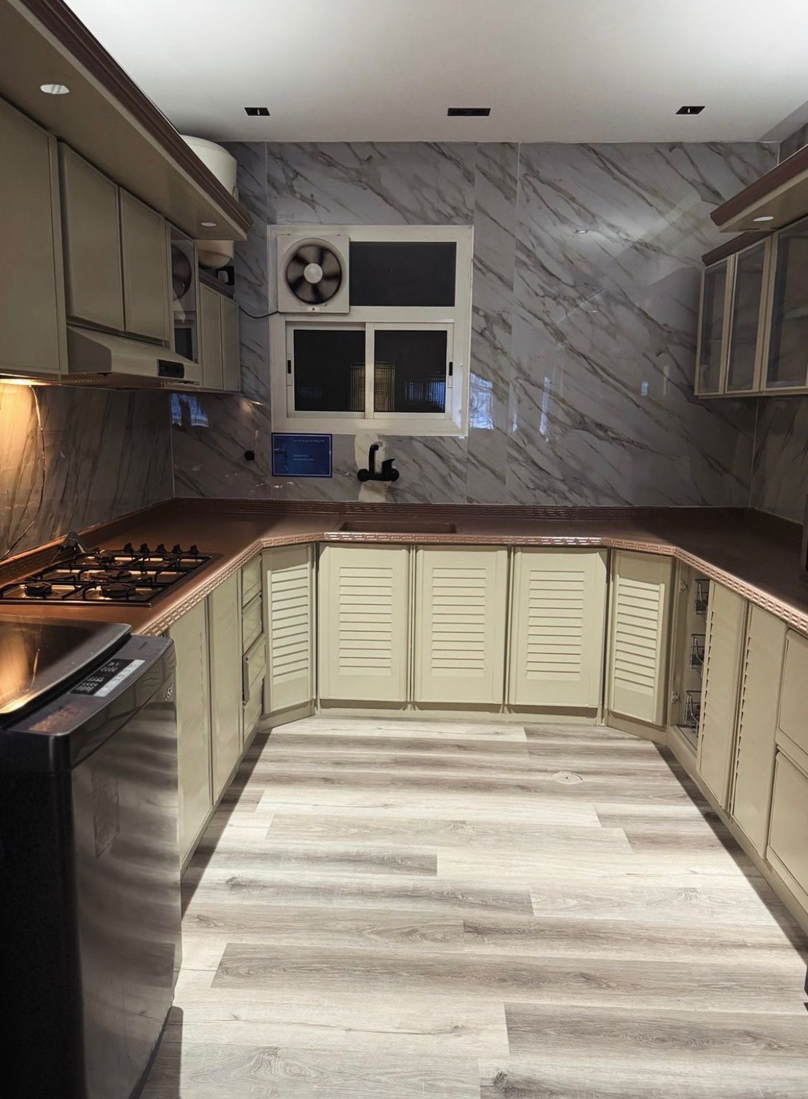 شقه فندقيه جديده غرفتين وصاله ايجار يومي