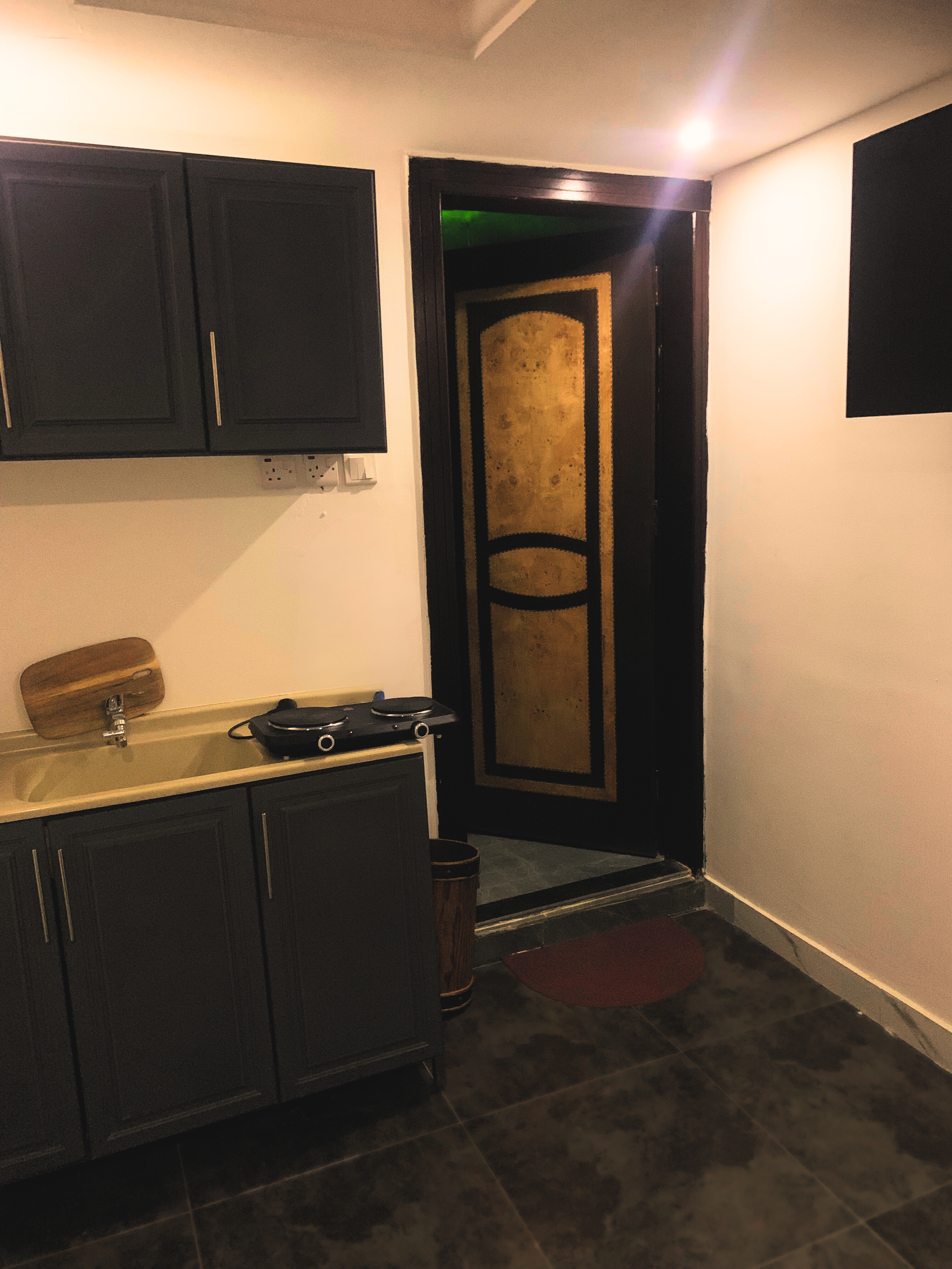 Cozy studio استديو شارع التحليه