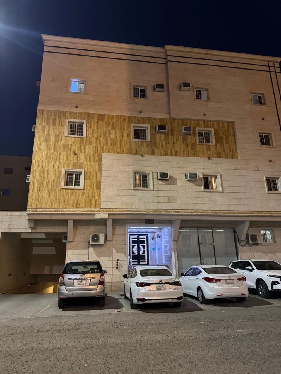 شقق المازن