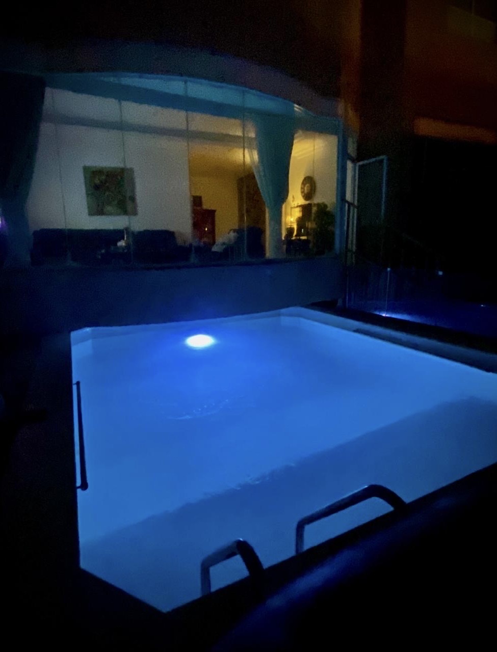 شقه مع مسبح خاص وحديقه حي المحمديه