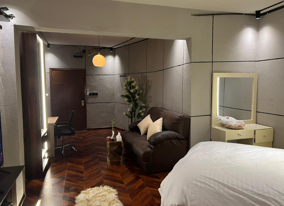 406 Practical Apartment self check-in